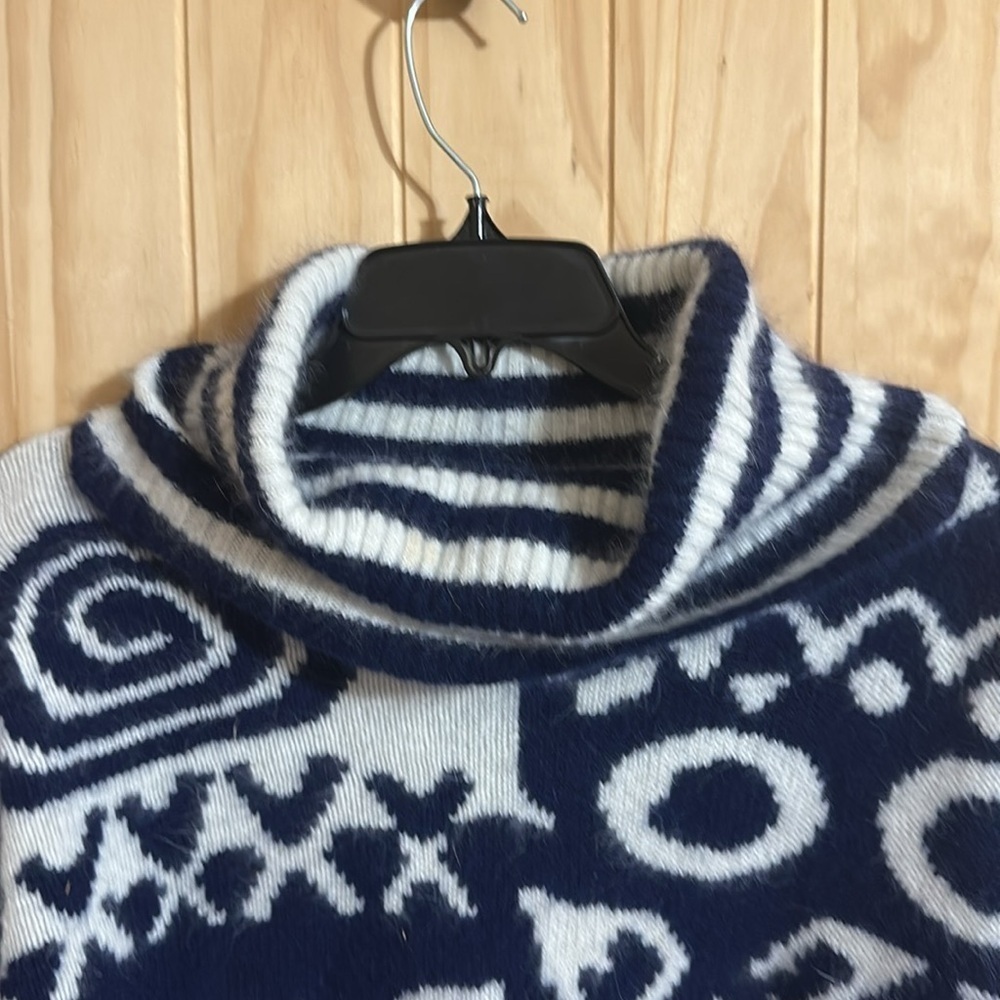 Rafaela Vintage Blue and White Patterned Turtleneck Sweater - Picture 2 of 4